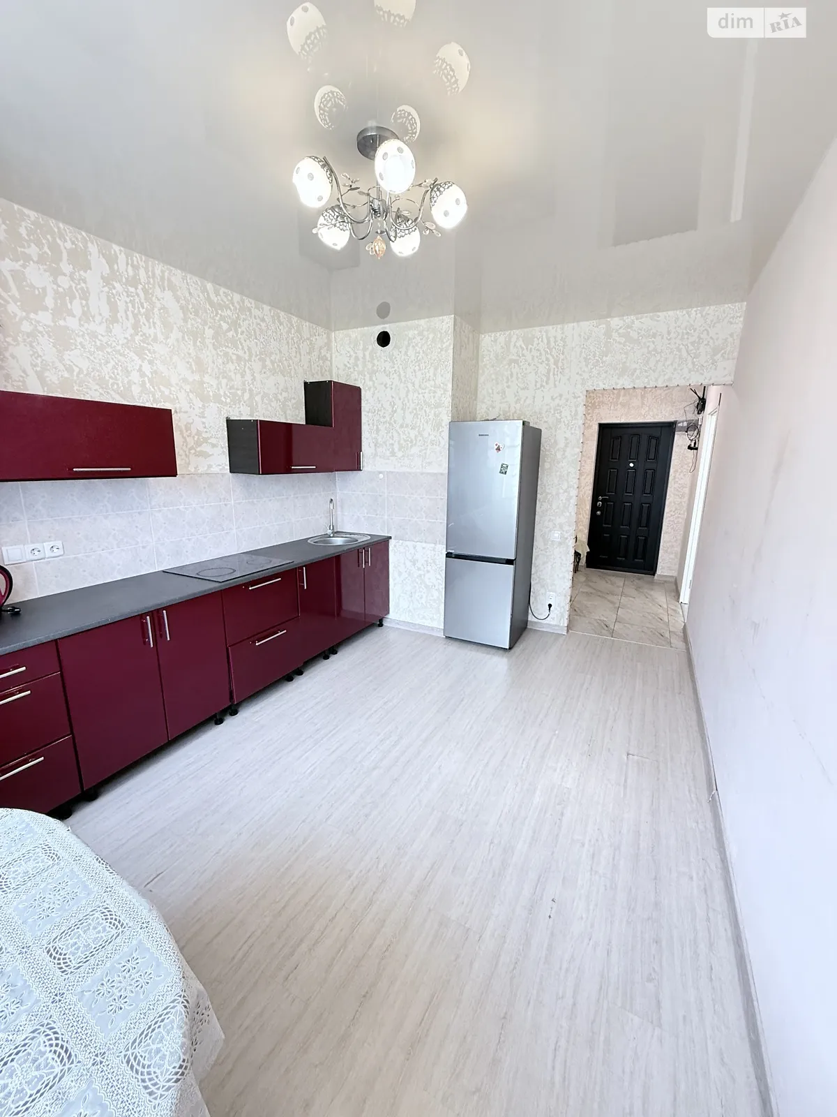 Продається 1-кімнатна квартира 44 кв. м у Лиманці, вул. Перлинна, 1Б - фото 1