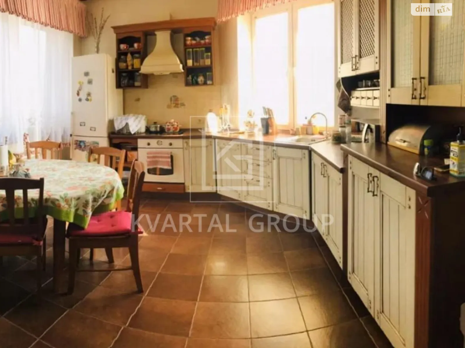 Продается дом на 2 этажа 138 кв. м с террасой, цена: 115000 $ - фото 1