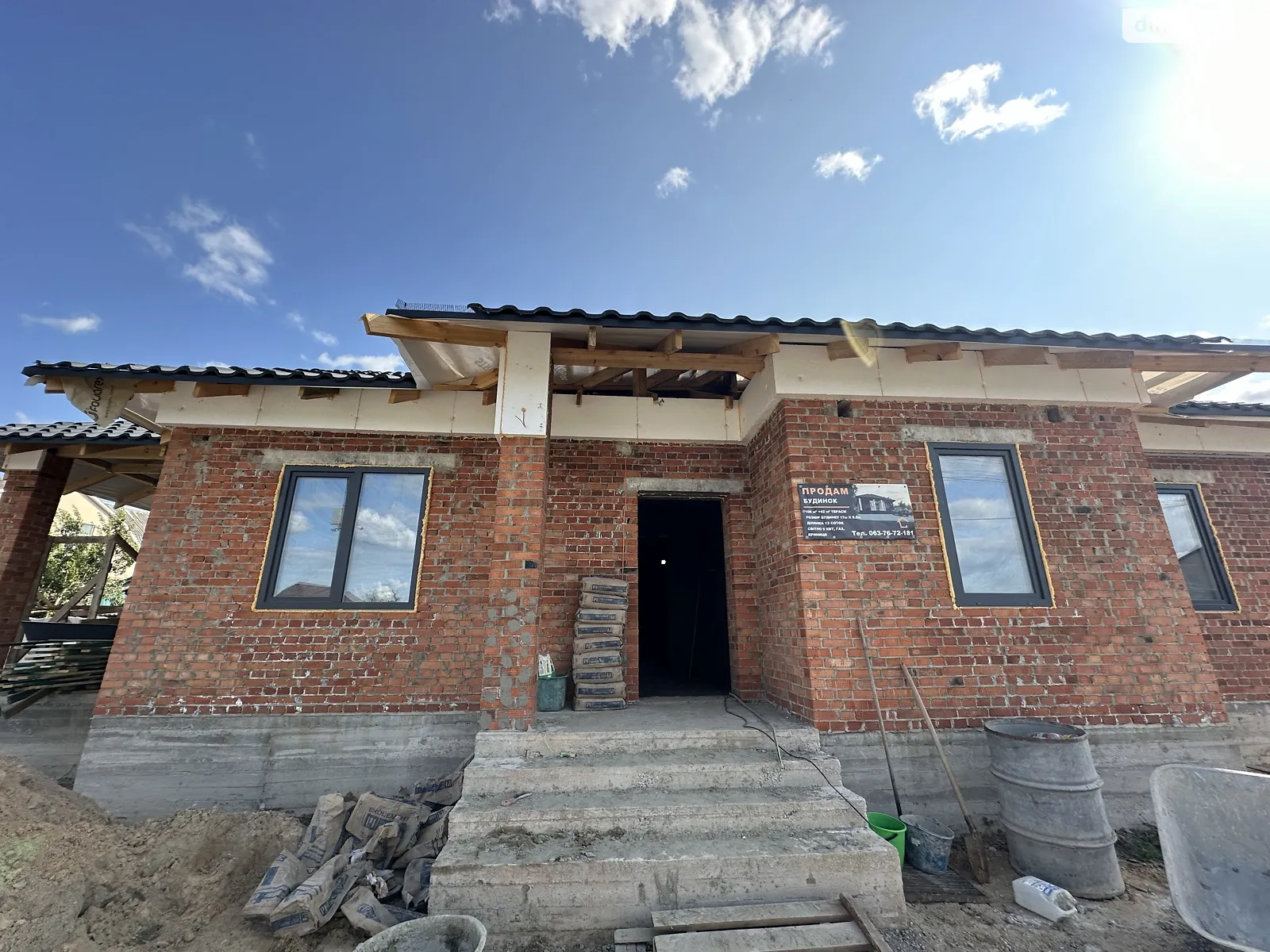 Продается одноэтажный дом 110 кв. м с баней/сауной, цена: 83000 $ - фото 1