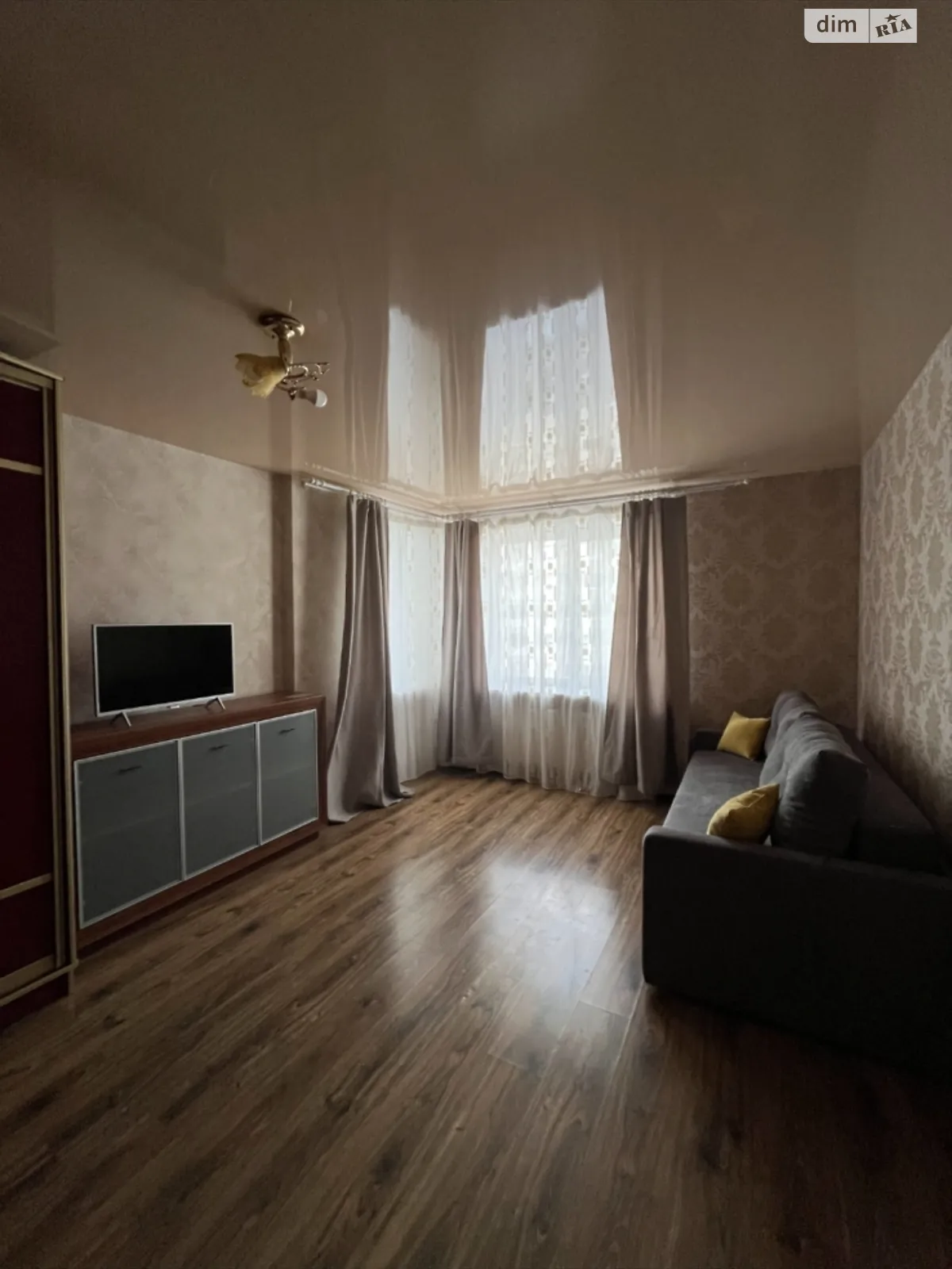 1-комнатная квартира 43 кв. м в Луцке, ул. Липинского, 7 - фото 1