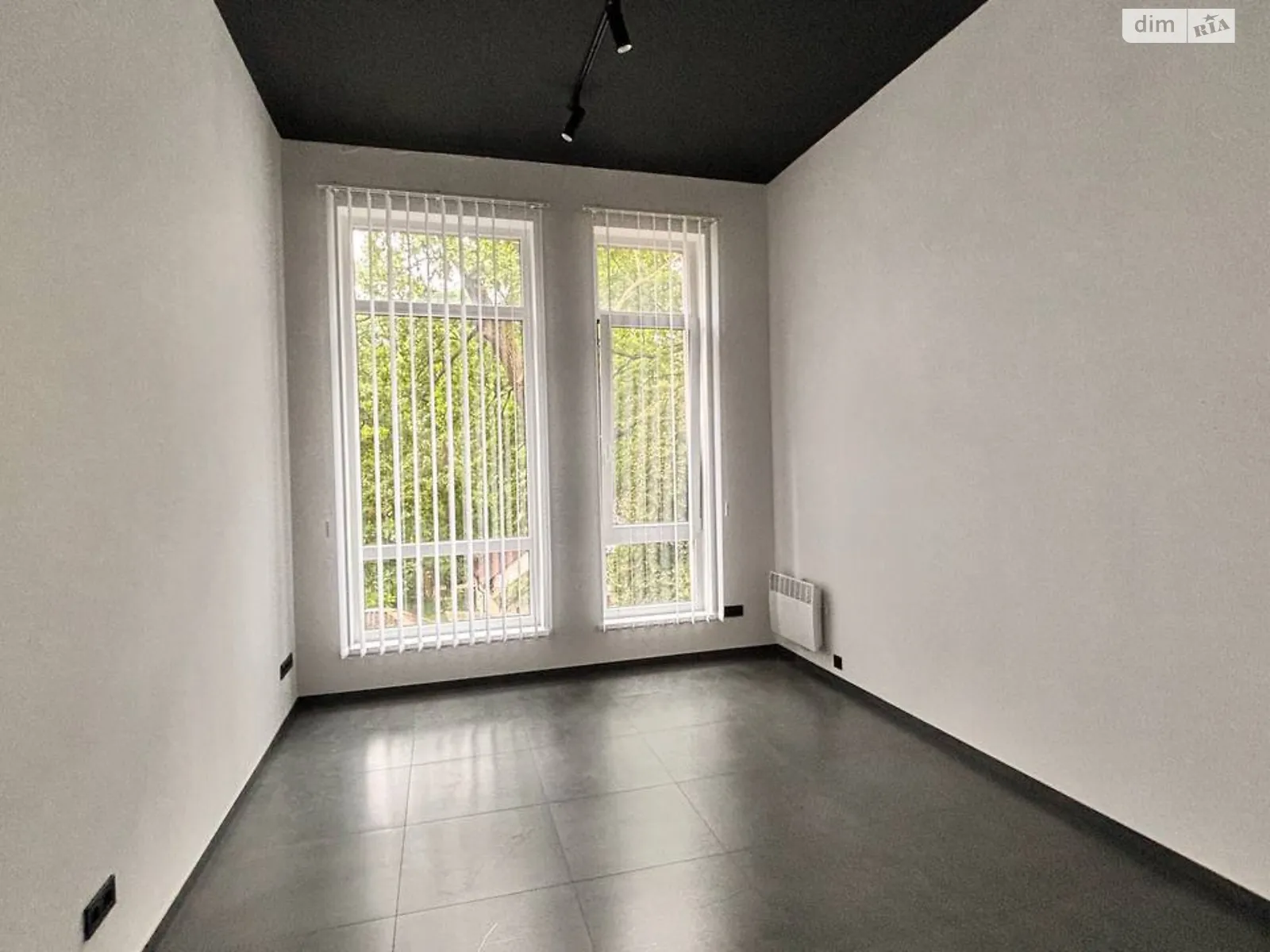 Здається в оренду офіс 70 кв. м в бізнес-центрі, цена: 500 $ - фото 1