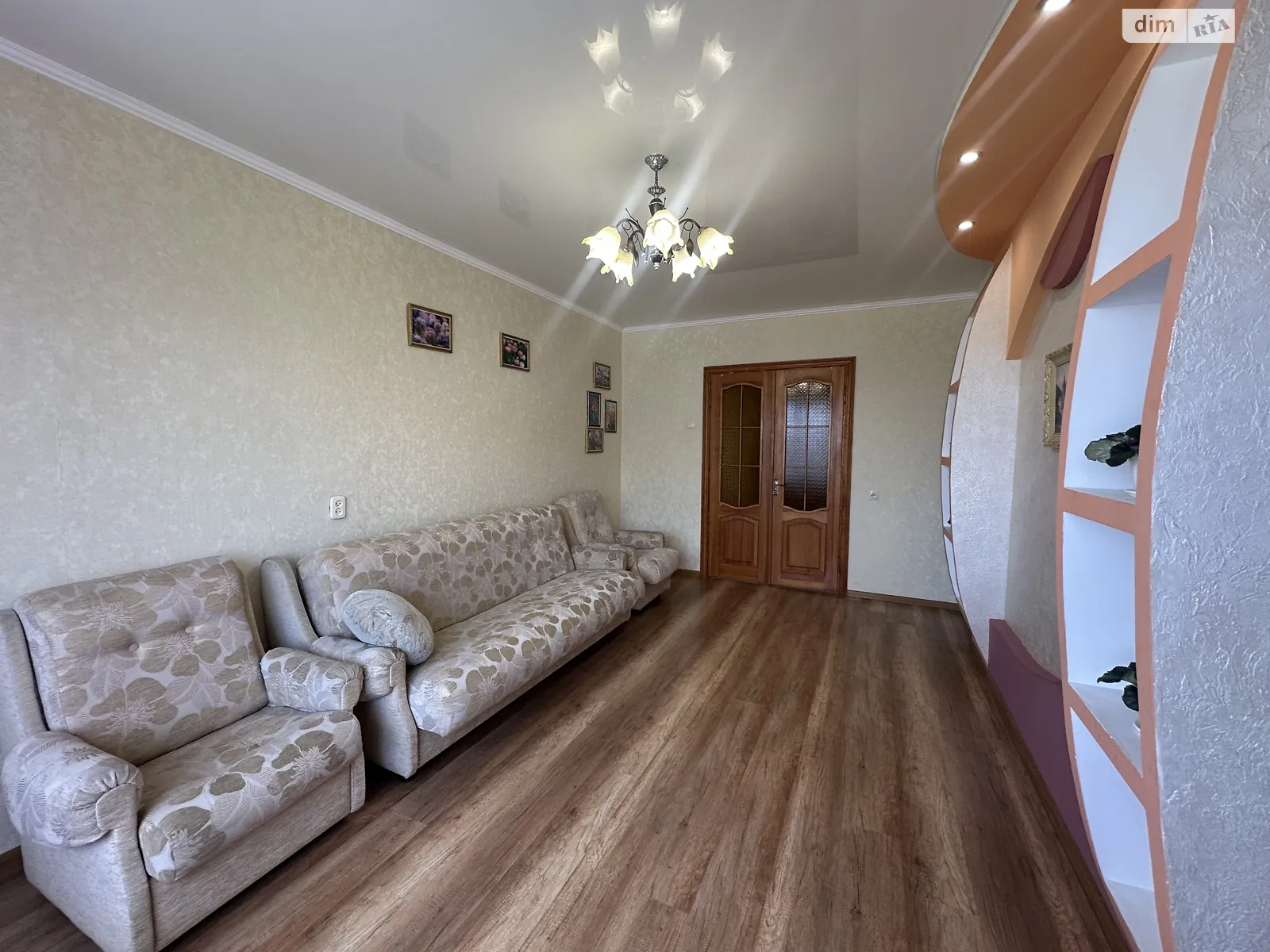 Продается 3-комнатная квартира 67 кв. м в Ровно, ул. Вербова - фото 1
