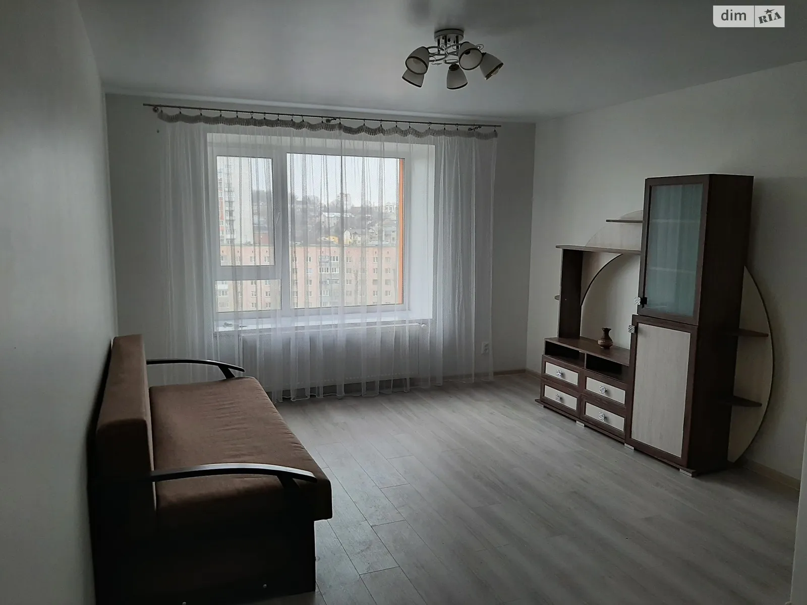 1-кімнатна квартира 45 кв. м у Тернополі, пров. Галицький, 16А - фото 1