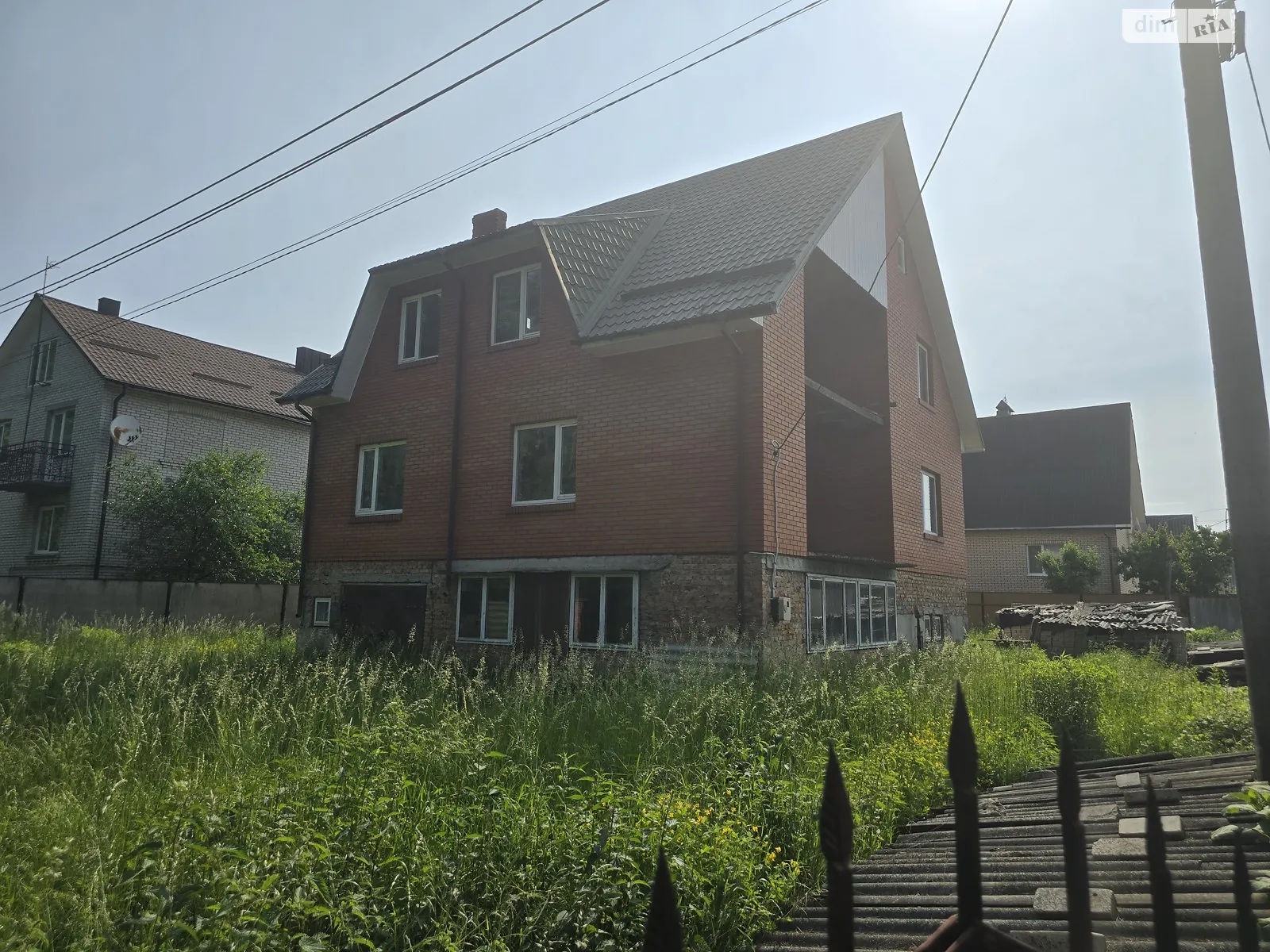 Продается дом на 2 этажа 245 кв. м с верандой, цена: 120000 $ - фото 1