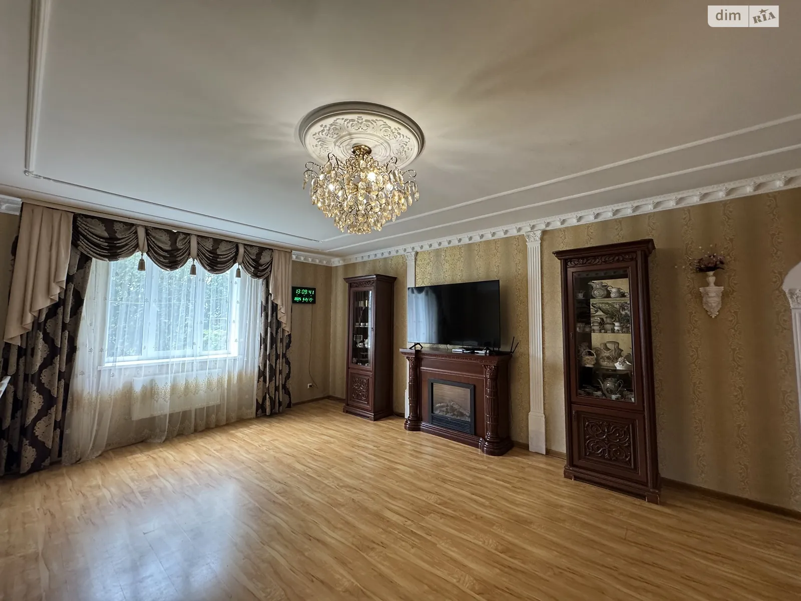 Сдается в оренду частина будинку 200 кв. м з верандою, цена: 700 $ - фото 1