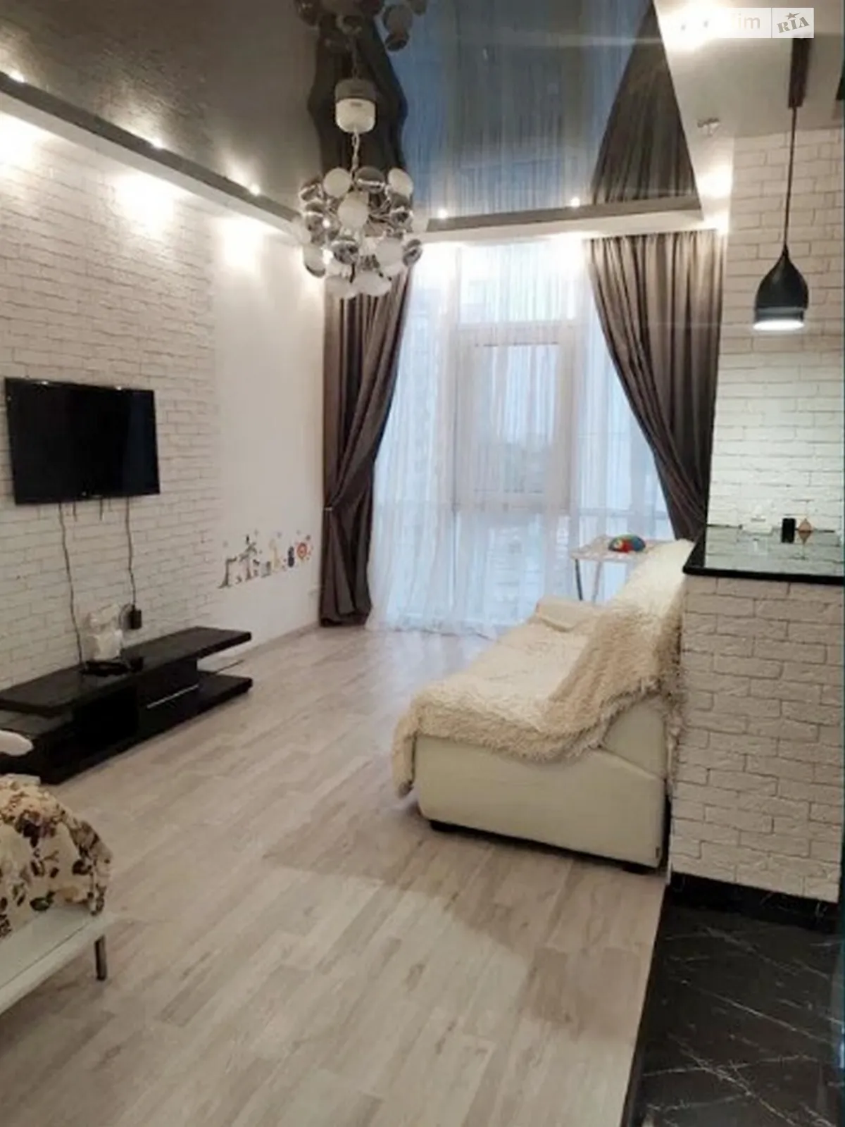 Здається в оренду 1-кімнатна квартира 45 кв. м у Одесі, цена: 9990 грн - фото 1