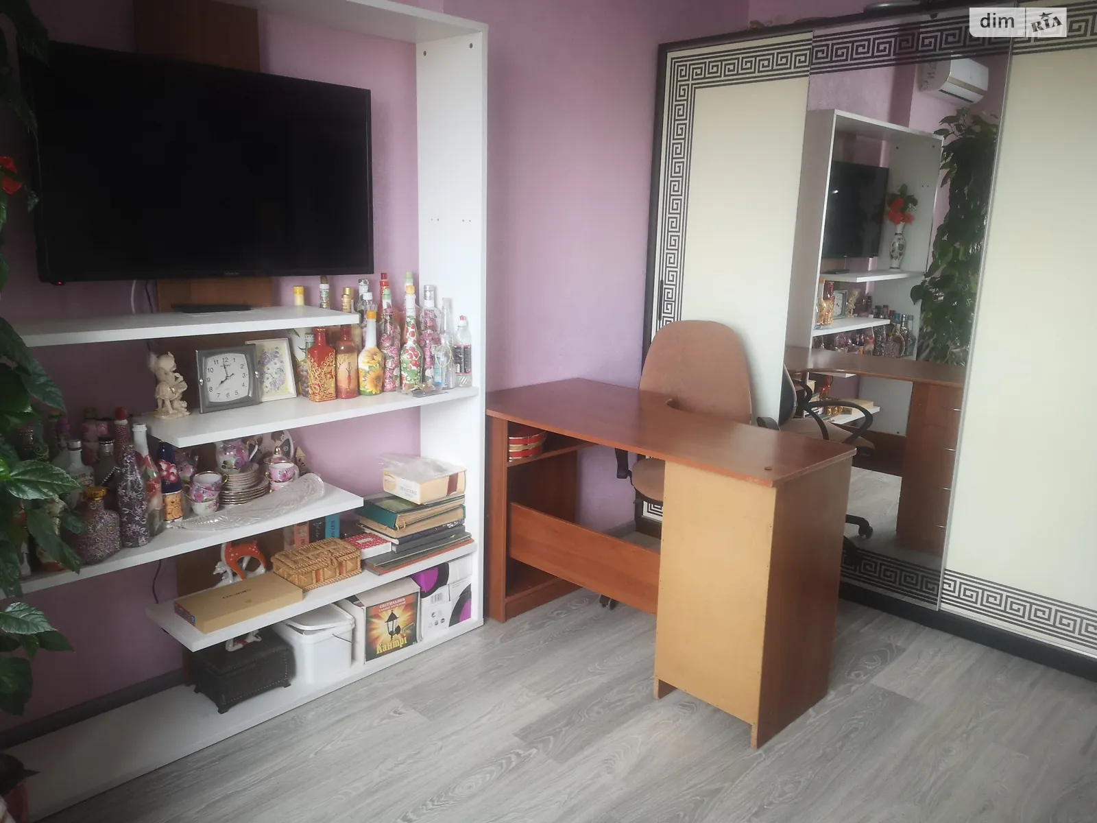 Здається в оренду кімната 43 кв. м у Києві, цена: 5000 грн - фото 1