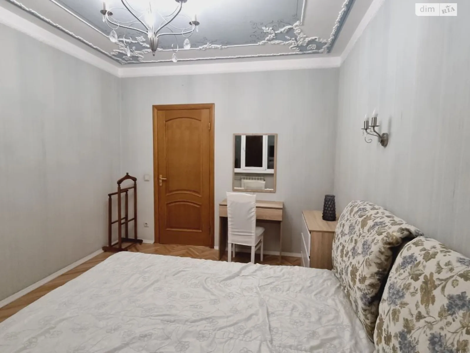 Сдается в аренду 3-комнатная квартира 70 кв. м в Киеве, ул. Панаса Мирного, 11 - фото 1