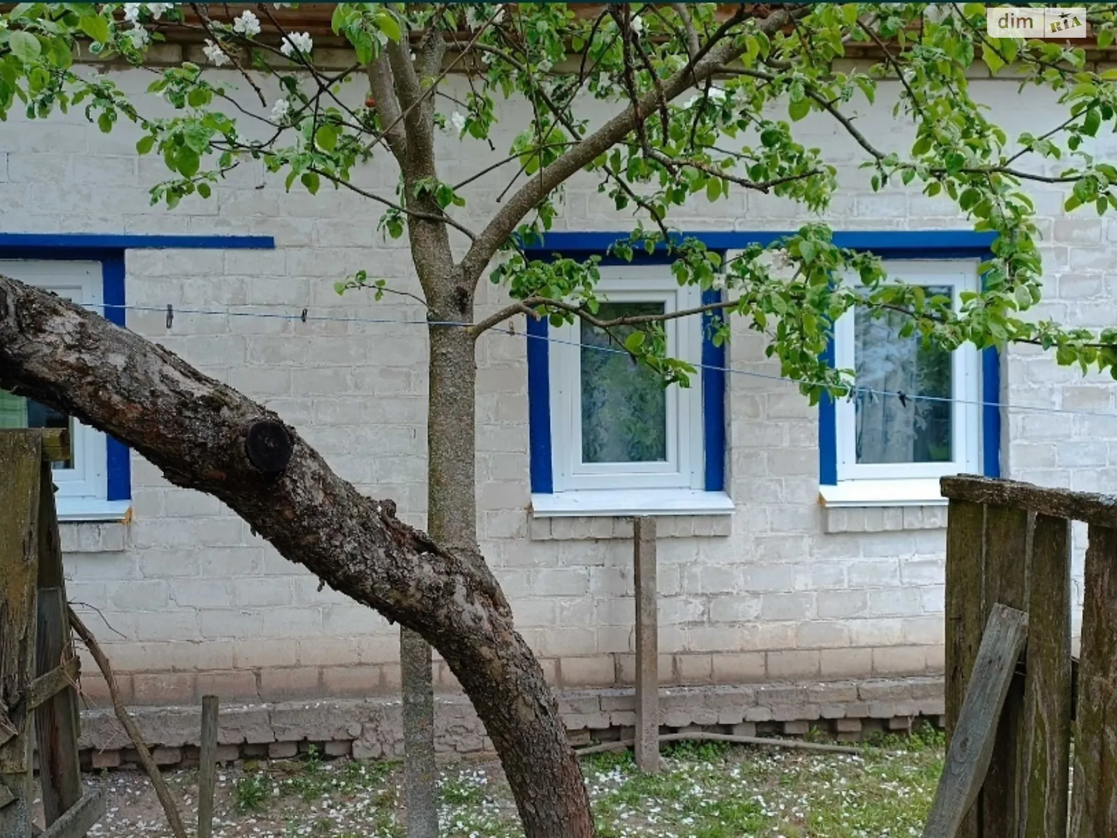 Продается одноэтажный дом 55 кв. м с камином, цена: 7700 $ - фото 1