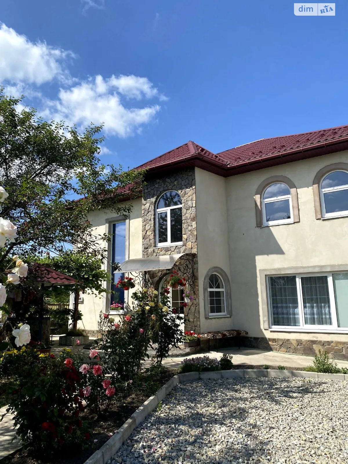 Продається будинок 2 поверховий 255.3 кв. м з гаражем, цена: 124000 $ - фото 1