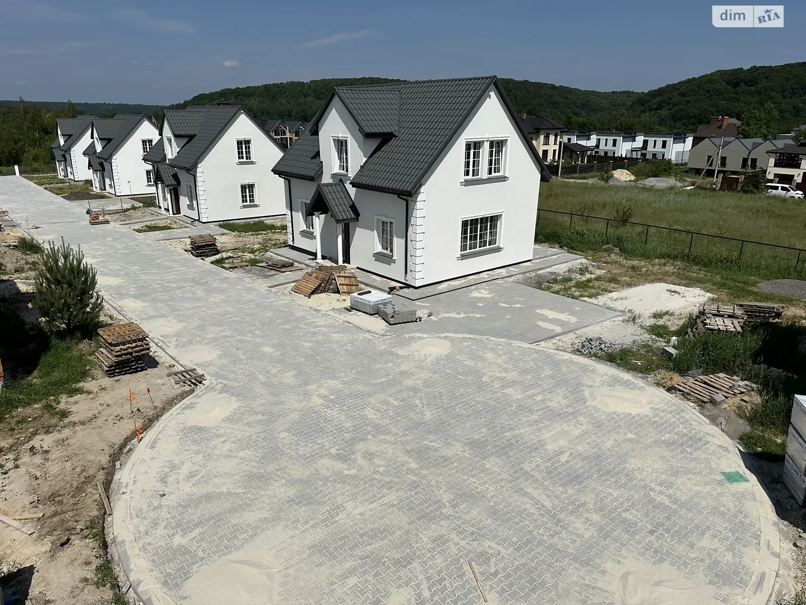 Продается дом на 2 этажа 110 кв. м с мебелью, цена: 109000 $ - фото 1