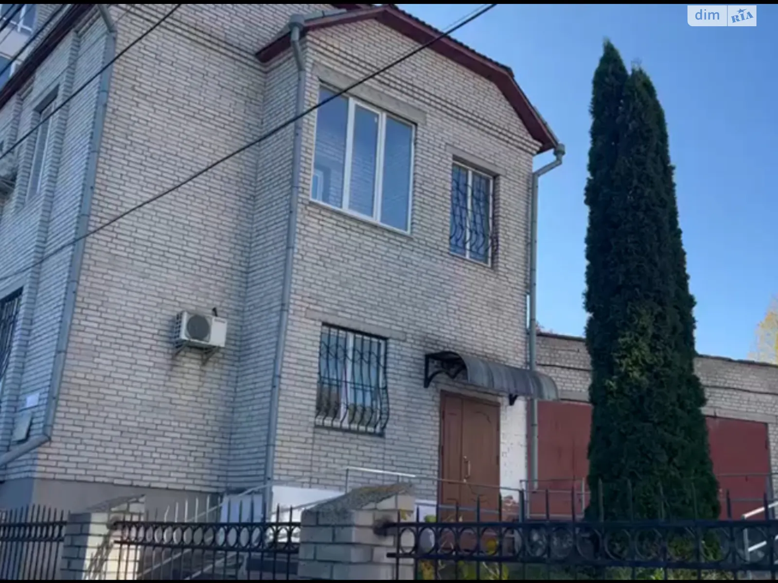 Продается объект сферы услуг 385 кв. м в 2-этажном здании, цена: 230000 $ - фото 1