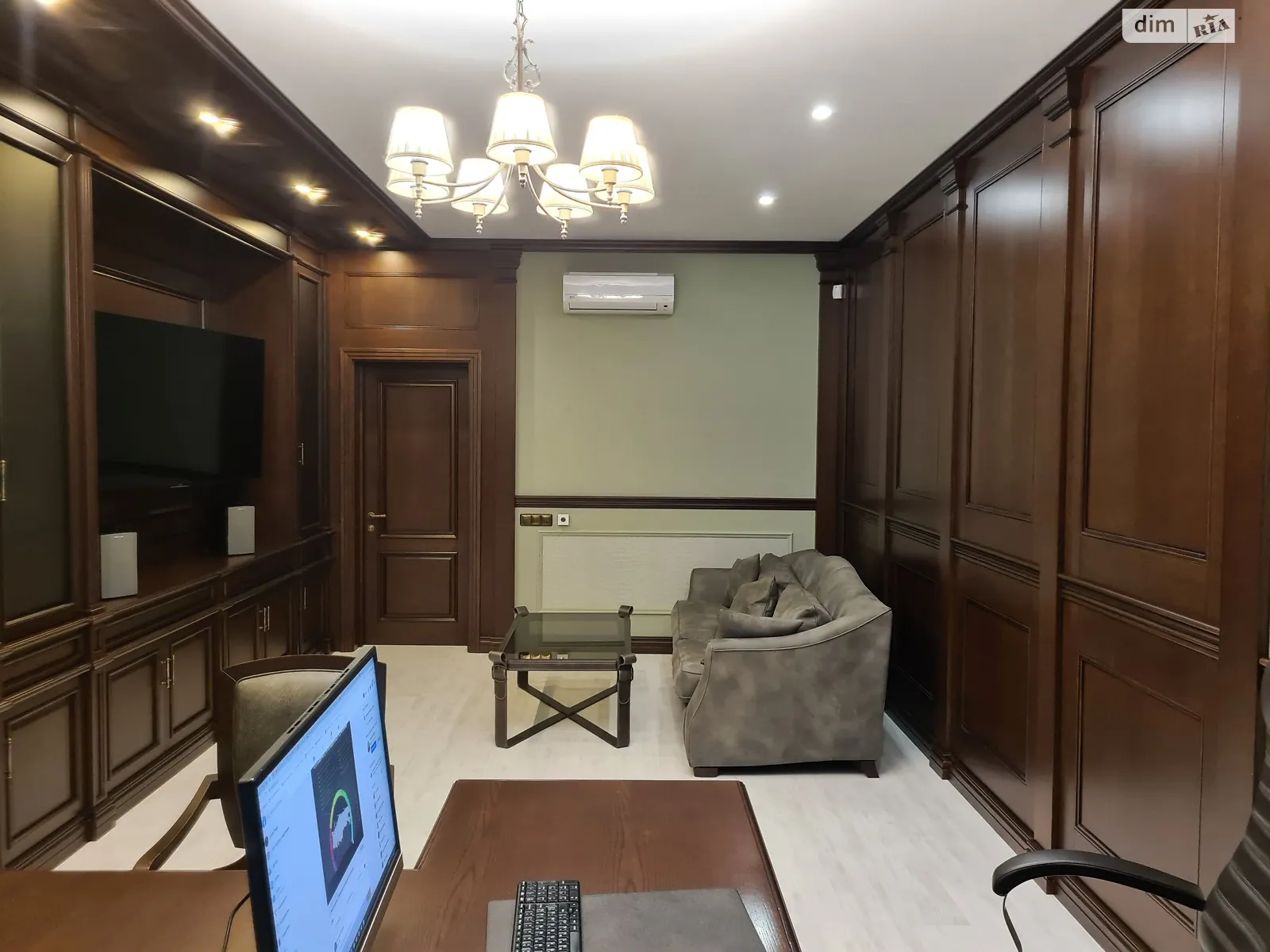 Продается 3-комнатная квартира 101 кв. м в Киеве, ул. Антоновича(Горького), 131 - фото 1