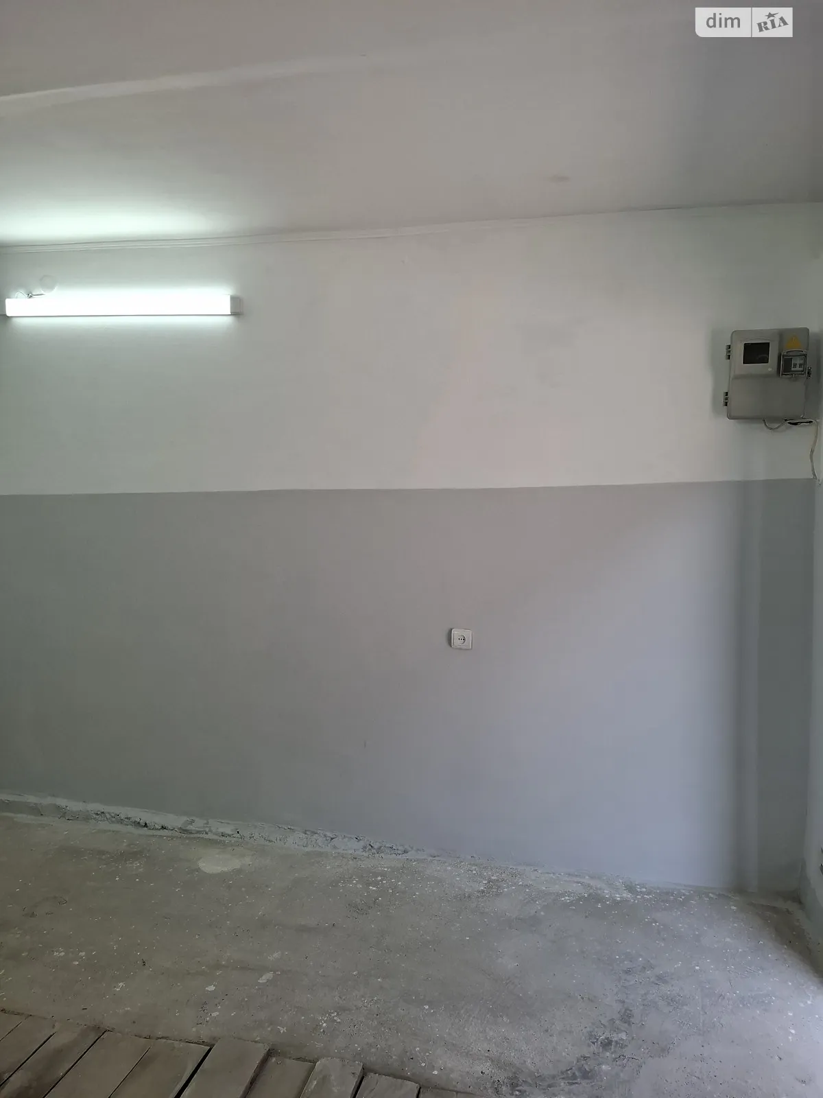 Продается место в гаражном кооперативе под легковое авто на 24 кв. м, цена: 8000 $ - фото 1