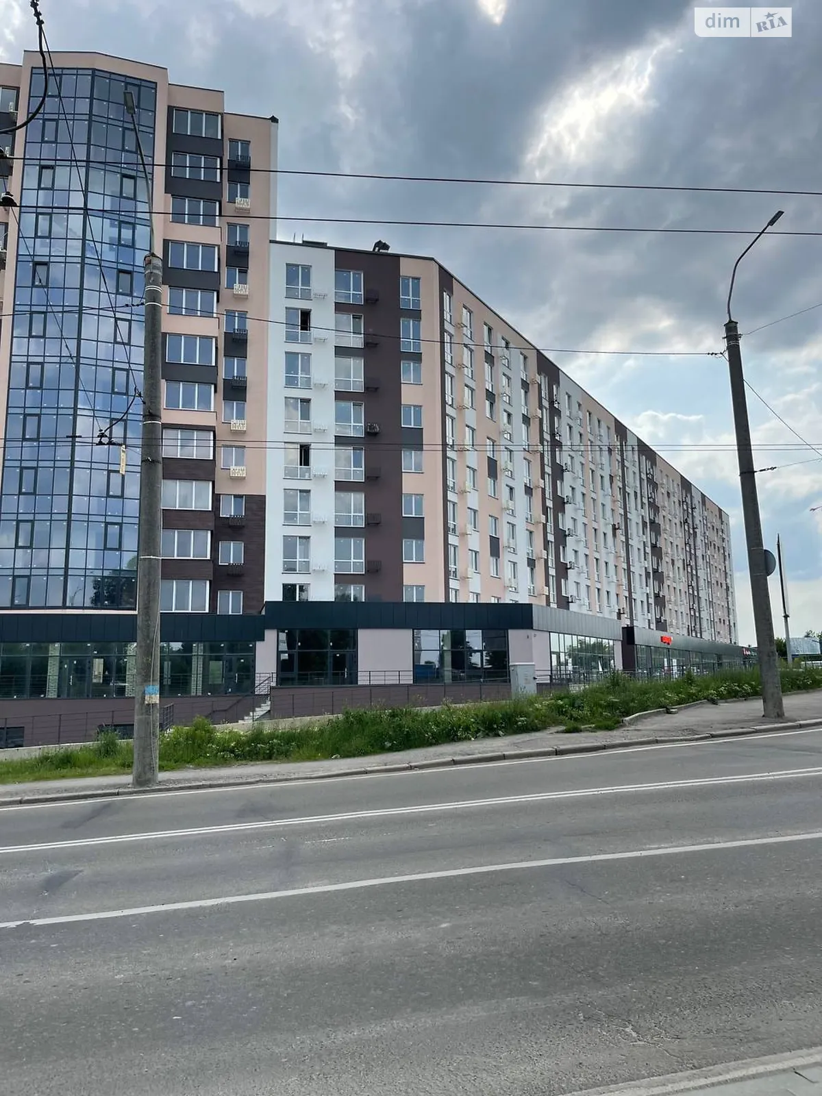 Продається 2-кімнатна квартира 71.4 кв. м у Рівному, вул. Соборна, 289В - фото 1