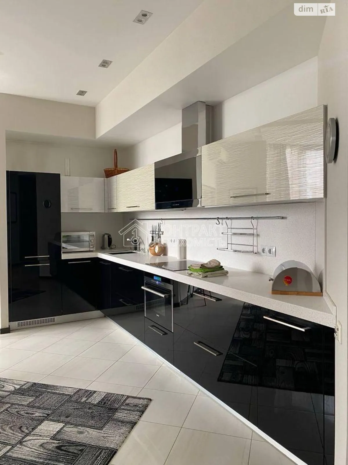 Продается 3-комнатная квартира 137 кв. м в Харькове, просп. Науки - фото 1