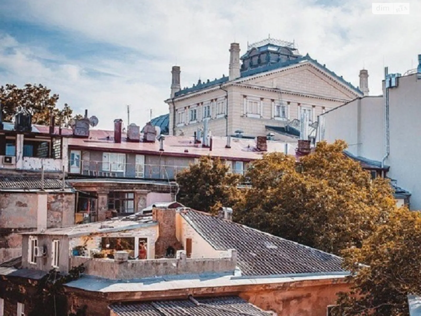 Здається в оренду кімната 50 кв. м у Одесі, цена: 2500 грн - фото 1