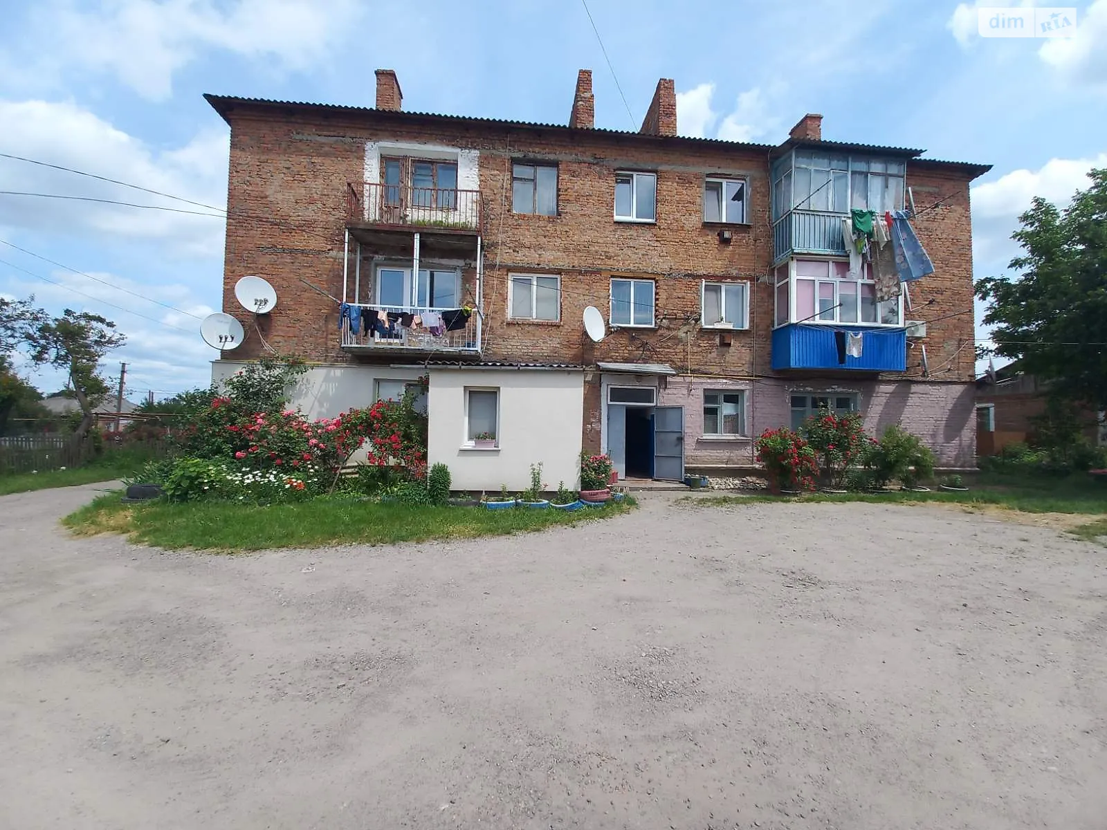 Продається 2-кімнатна квартира 40 кв. м у Жмеринці, вул. Павла Тичини - фото 1