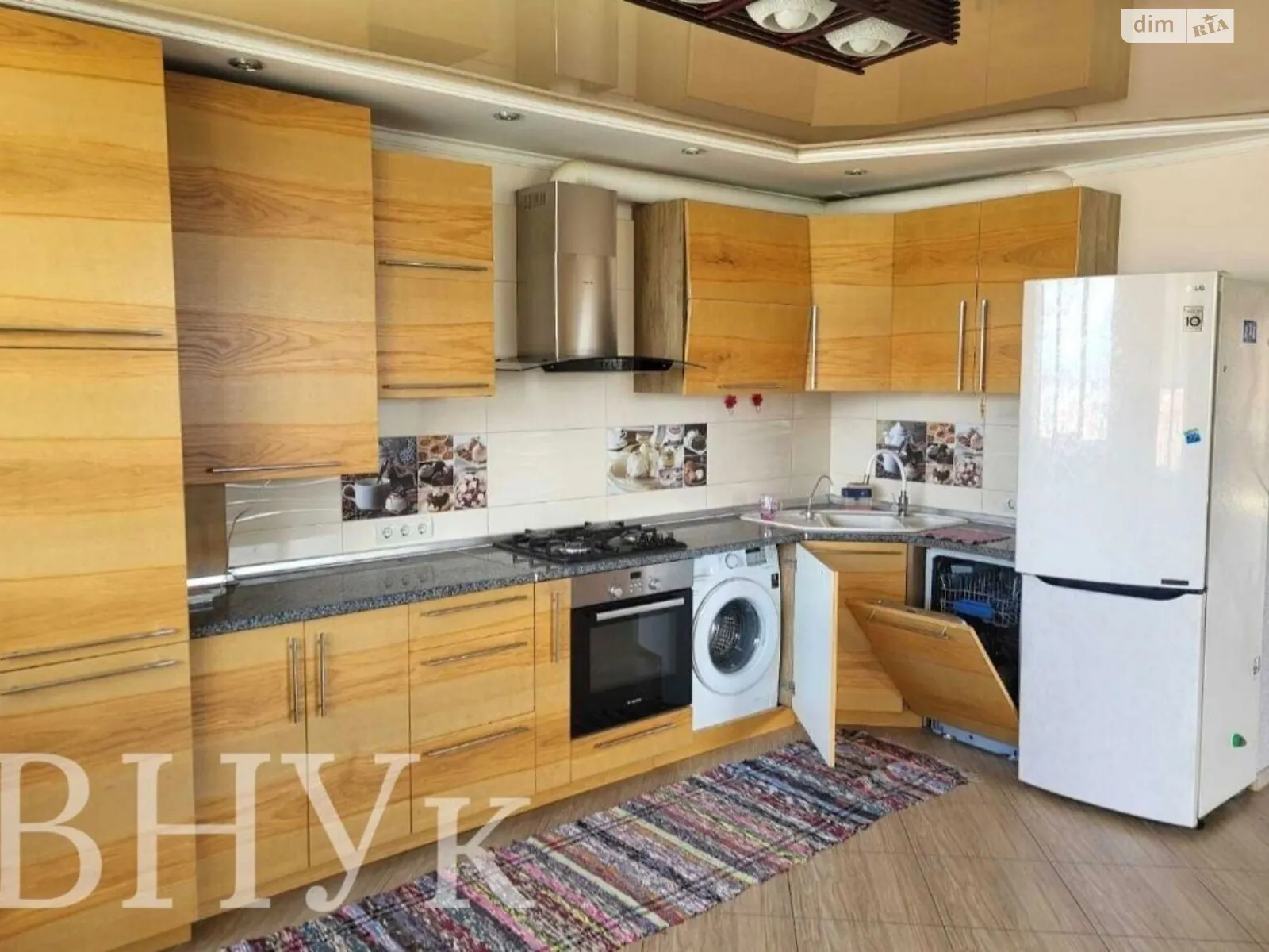 3-кімнатна квартира 90 кв. м у Тернополі, вул. Тролейбусна - фото 1
