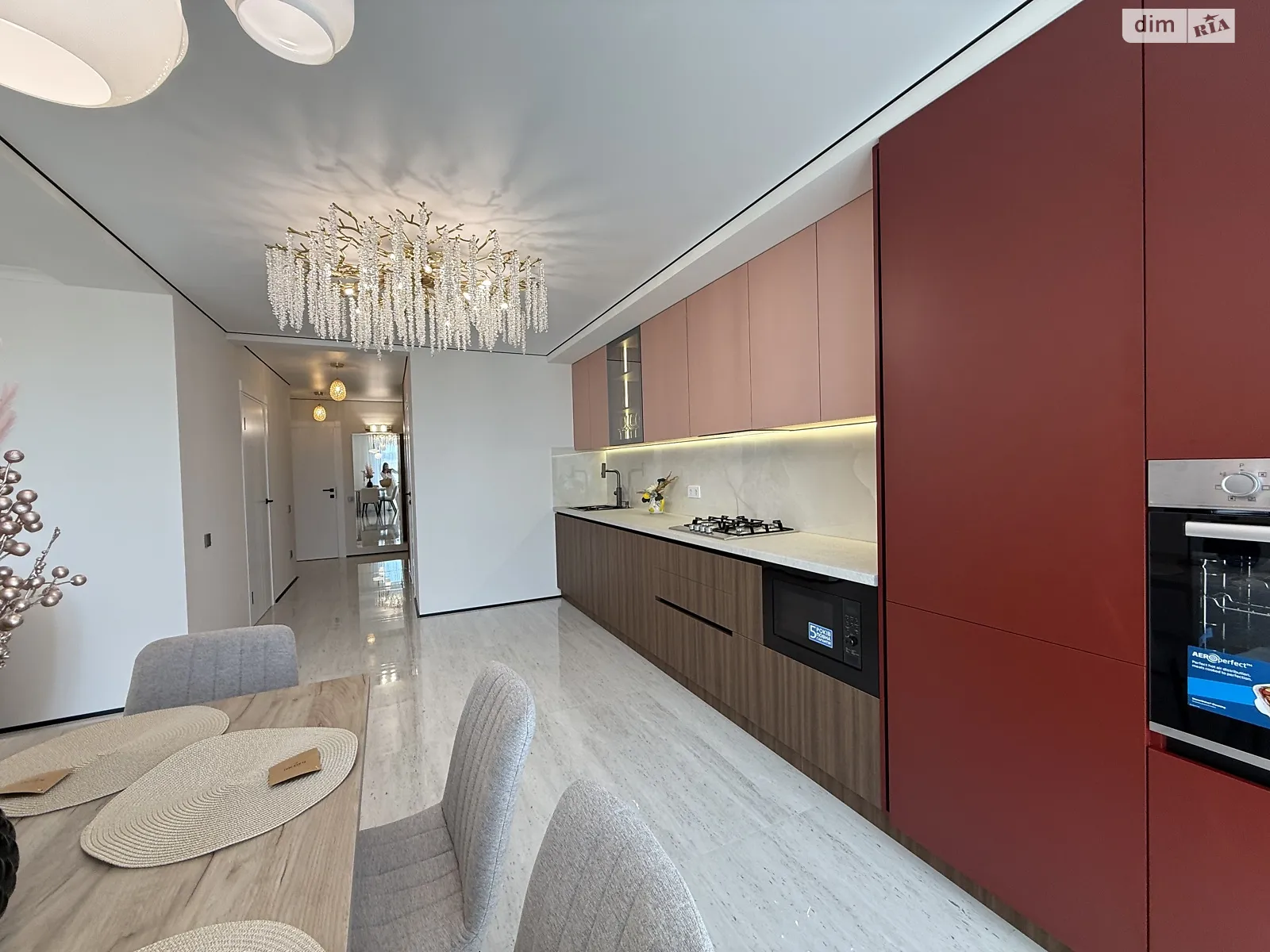 3-кімнатна квартира 92 кв. м у Тернополі, пров. Цегельний, 2/4 - фото 1