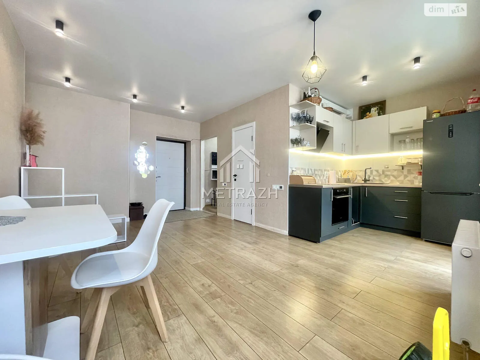 Продається 2-кімнатна квартира 59.8 кв. м у Харкові, вул. Козакевича, 31 - фото 1