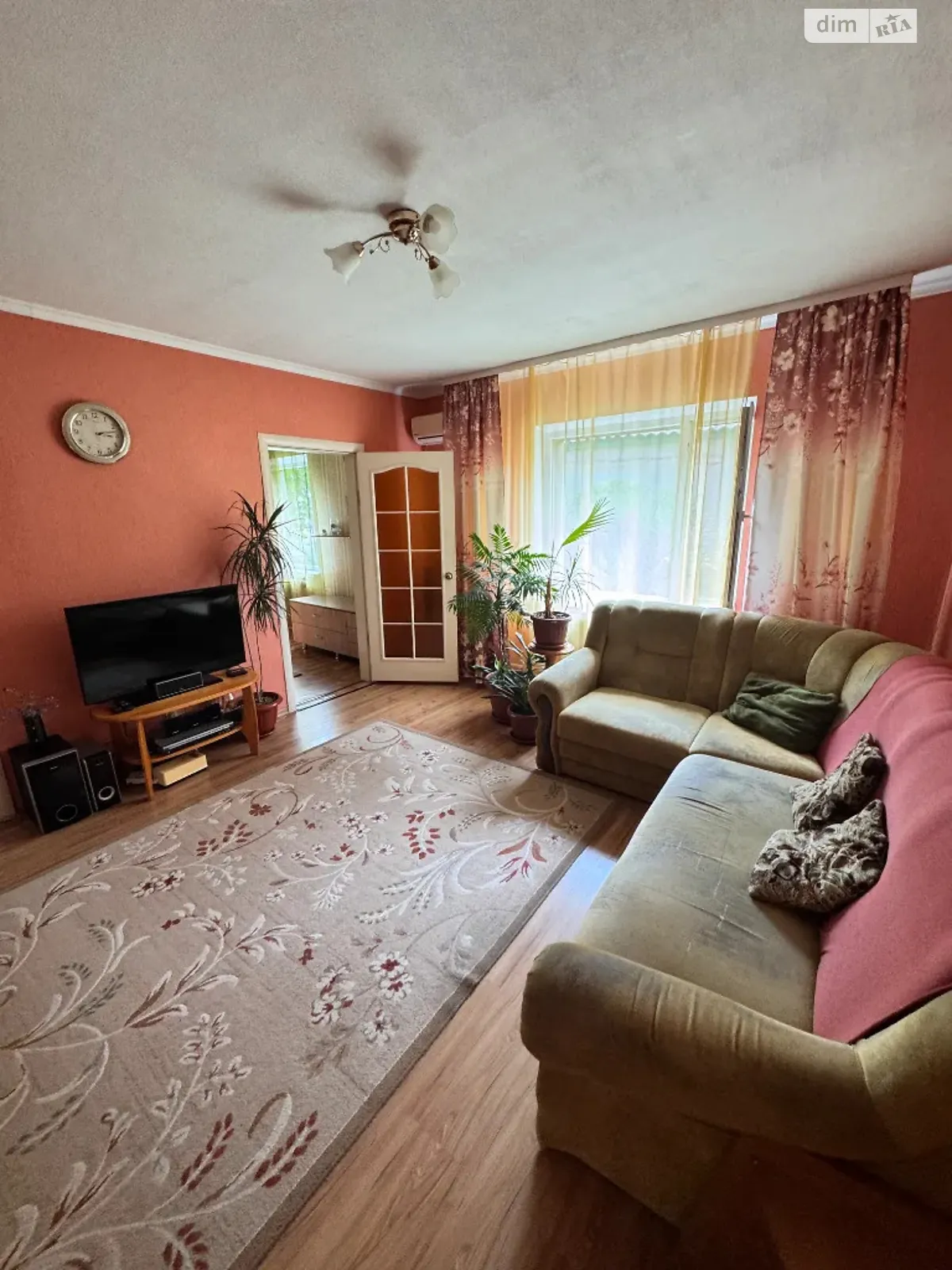 Продається одноповерховий будинок 72 кв. м з ділянкою, цена: 51500 $ - фото 1