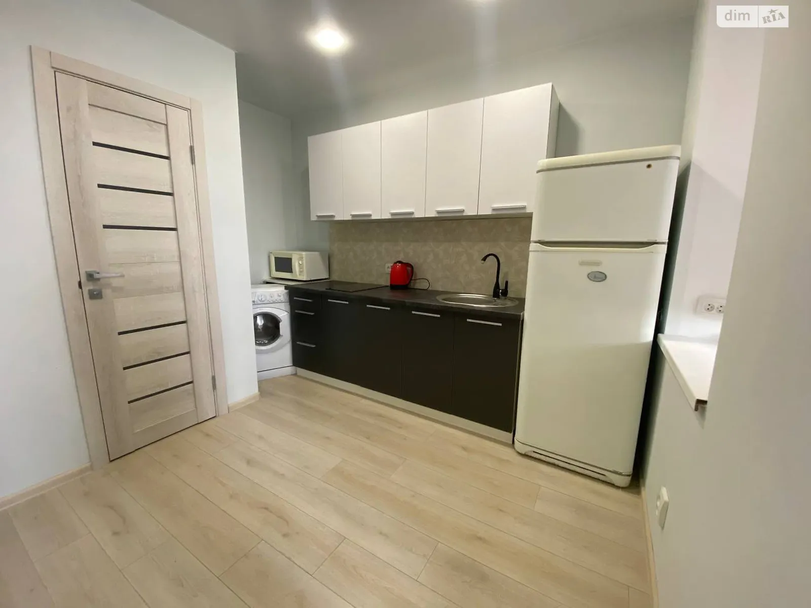Сдается в аренду 1-комнатная квартира 38 кв. м в Днепре, ул. Троицкая, 6 - фото 1