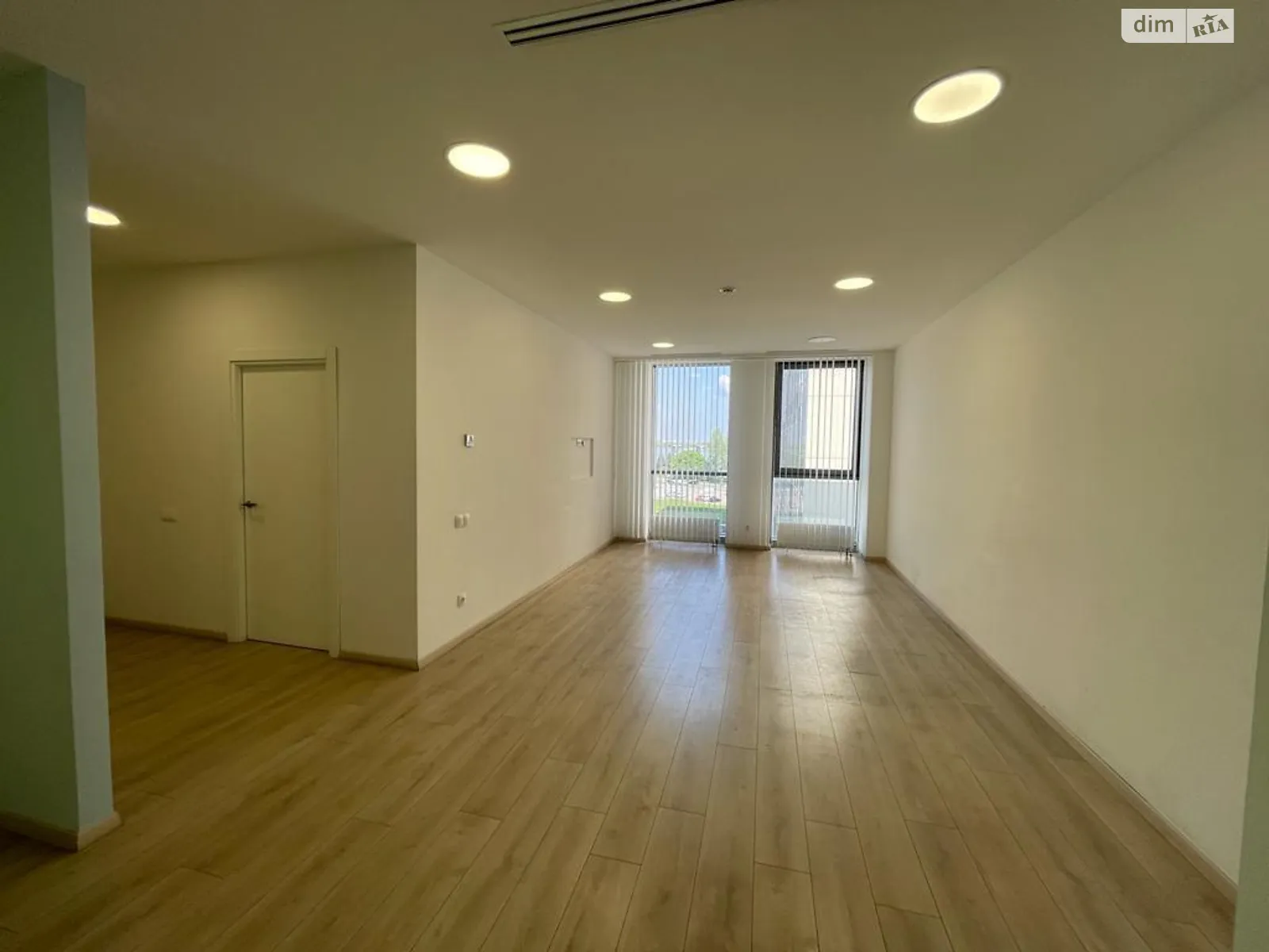 Продається офіс 104.5 кв. м в бізнес-центрі, цена: 140000 $ - фото 1