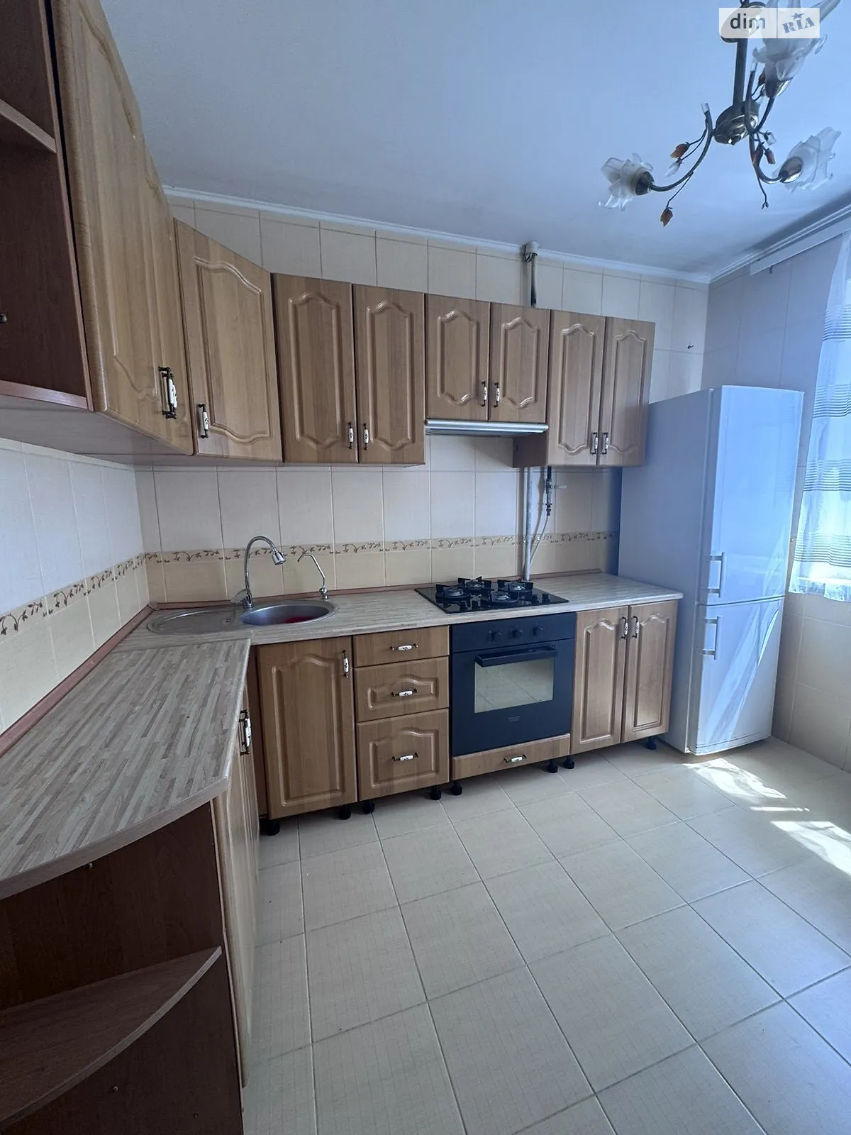 Сдается в аренду 2-комнатная квартира 52 кв. м в Черновцах, ул. Главная, 281 - фото 1