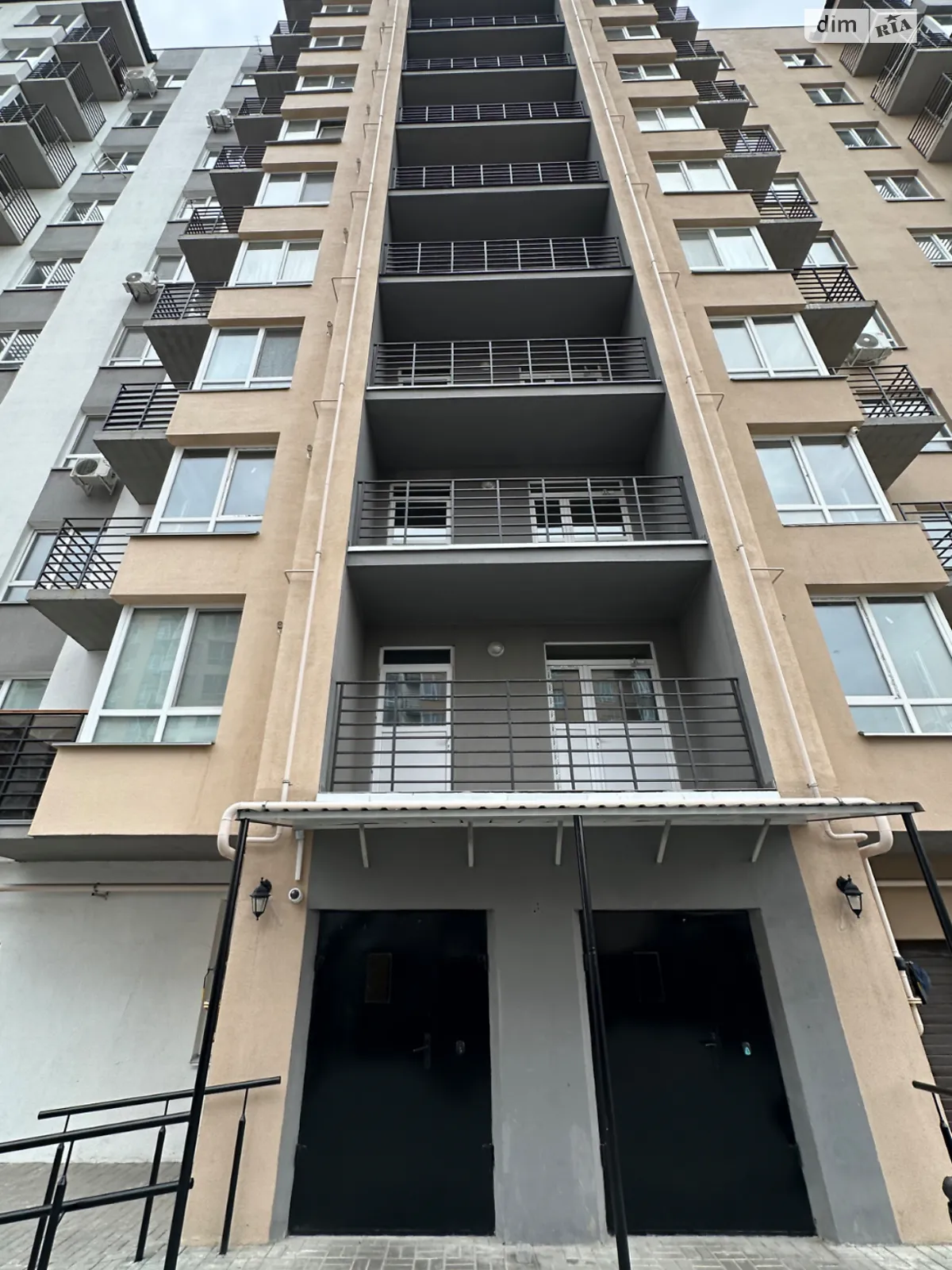 Продается 1-комнатная квартира 44.7 кв. м в Слобожанском, ул. Семейная, 4 - фото 1