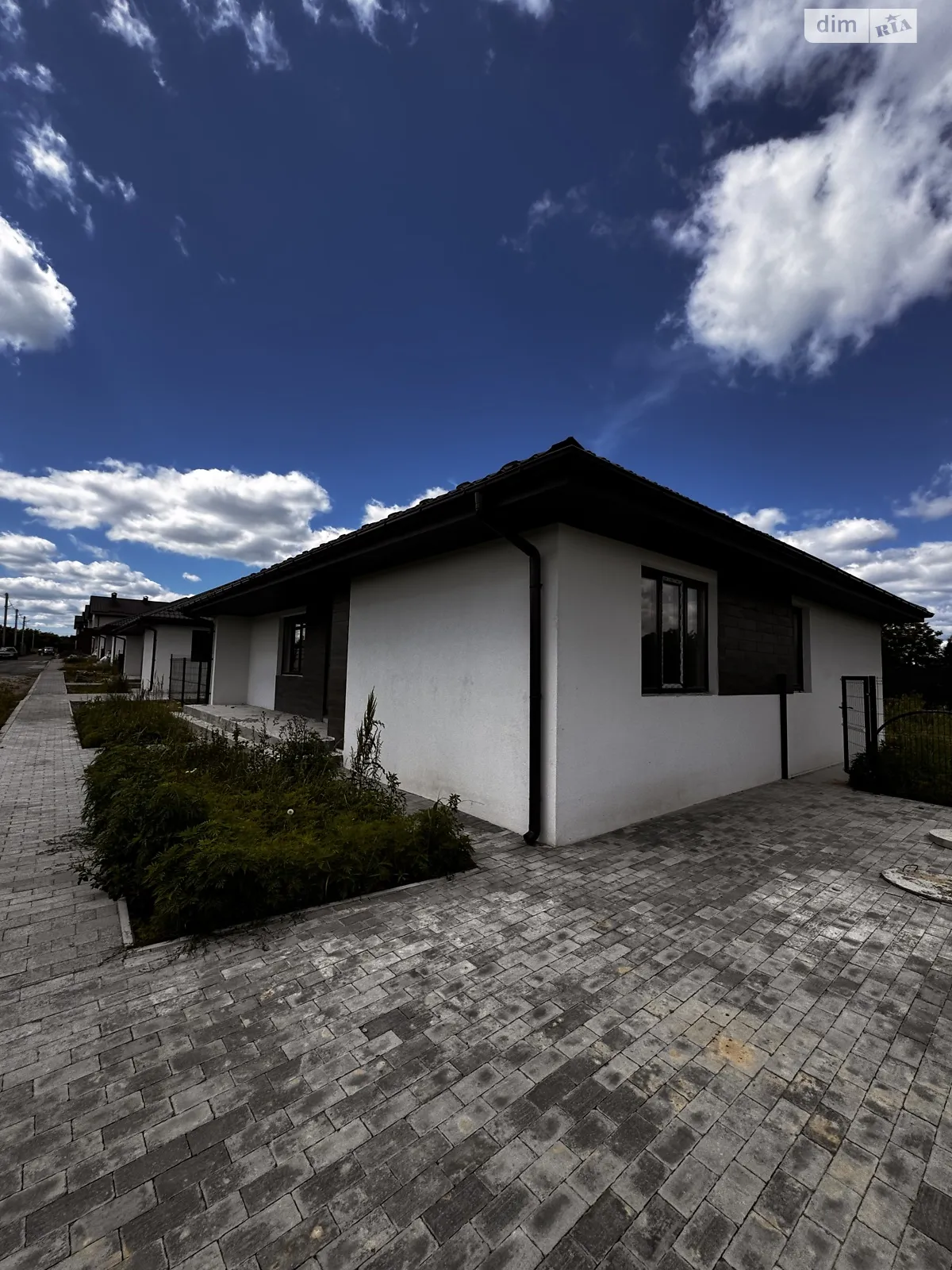Продається одноповерховий будинок 106 кв. м з каміном, цена: 74500 $ - фото 1