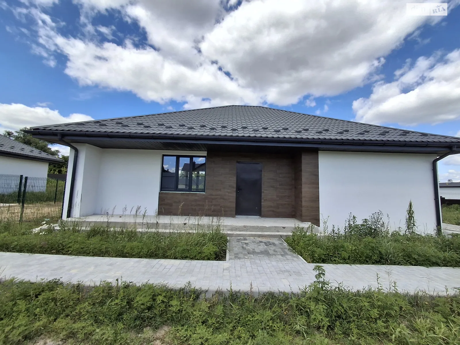 Продається одноповерховий будинок 106 кв. м з каміном, цена: 74500 $ - фото 1