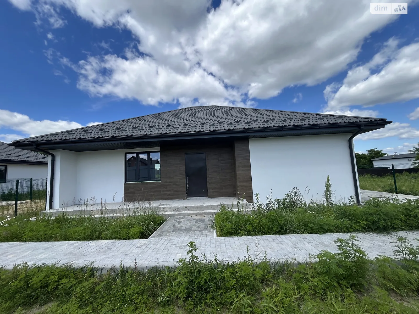 Продается одноэтажный дом 106 кв. м с верандой, цена: 74500 $ - фото 1