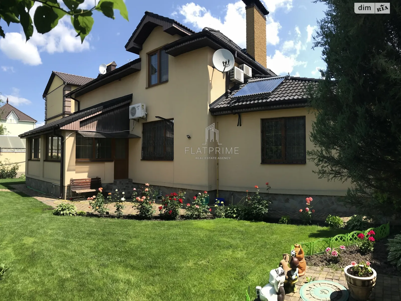Продается дом на 2 этажа 265.4 кв. м с участком, цена: 365000 $ - фото 1