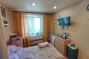 Продаж квартири, Дніпро, р‑н. 12 квартал, Солідарна вулиця, буд. 2