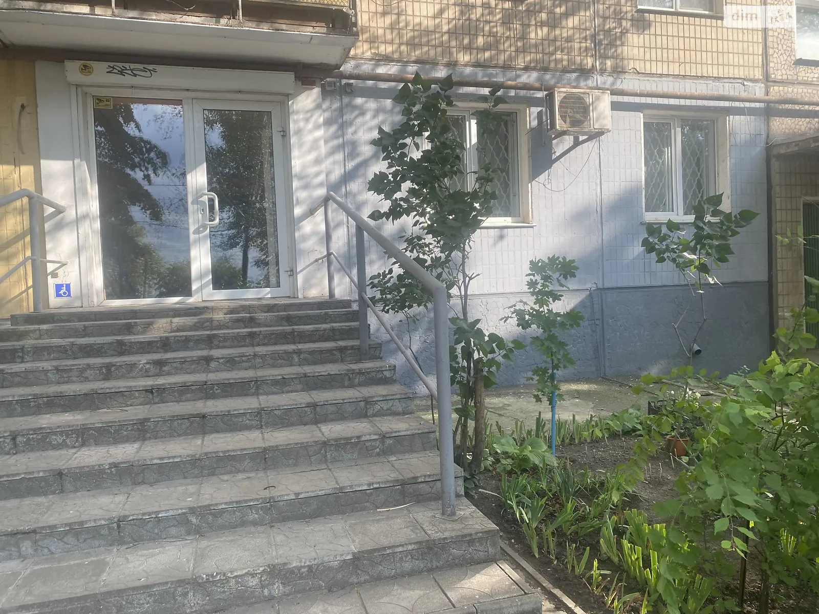 Сдается в аренду помещения свободного назначения 65 кв. м в 9-этажном здании, цена: 11000 грн - фото 1
