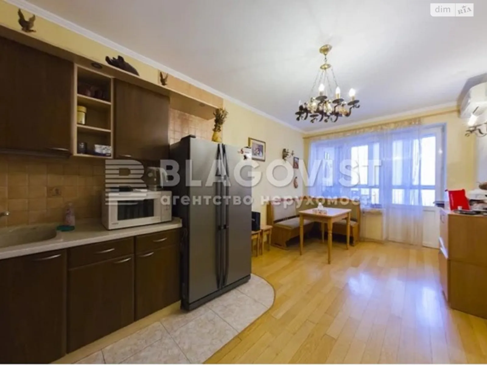 Продается 1-комнатная квартира 87 кв. м в Киеве, ул. Панаса Мирного, 28А - фото 1