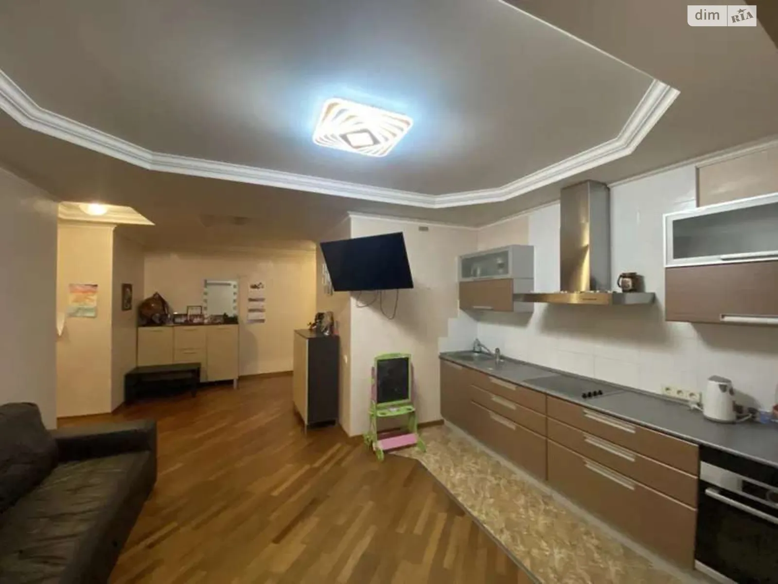 Продається 2-кімнатна квартира 90 кв. м у Києві, вул. Драгоманова, 31Б - фото 1