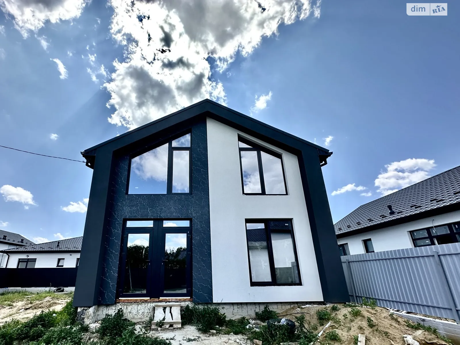 Продается дом на 2 этажа 120 кв. м с баней/сауной, цена: 85000 $ - фото 1