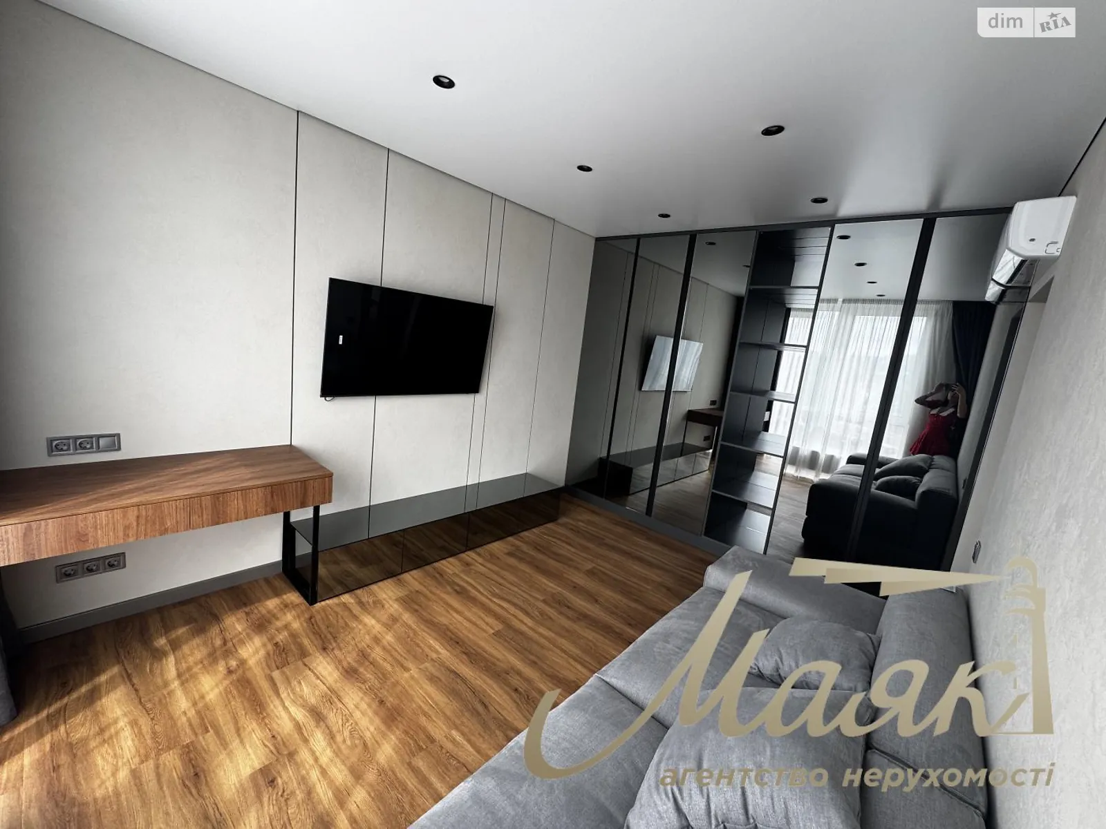 Продается 2-комнатная квартира 80 кв. м в Киеве - фото 1