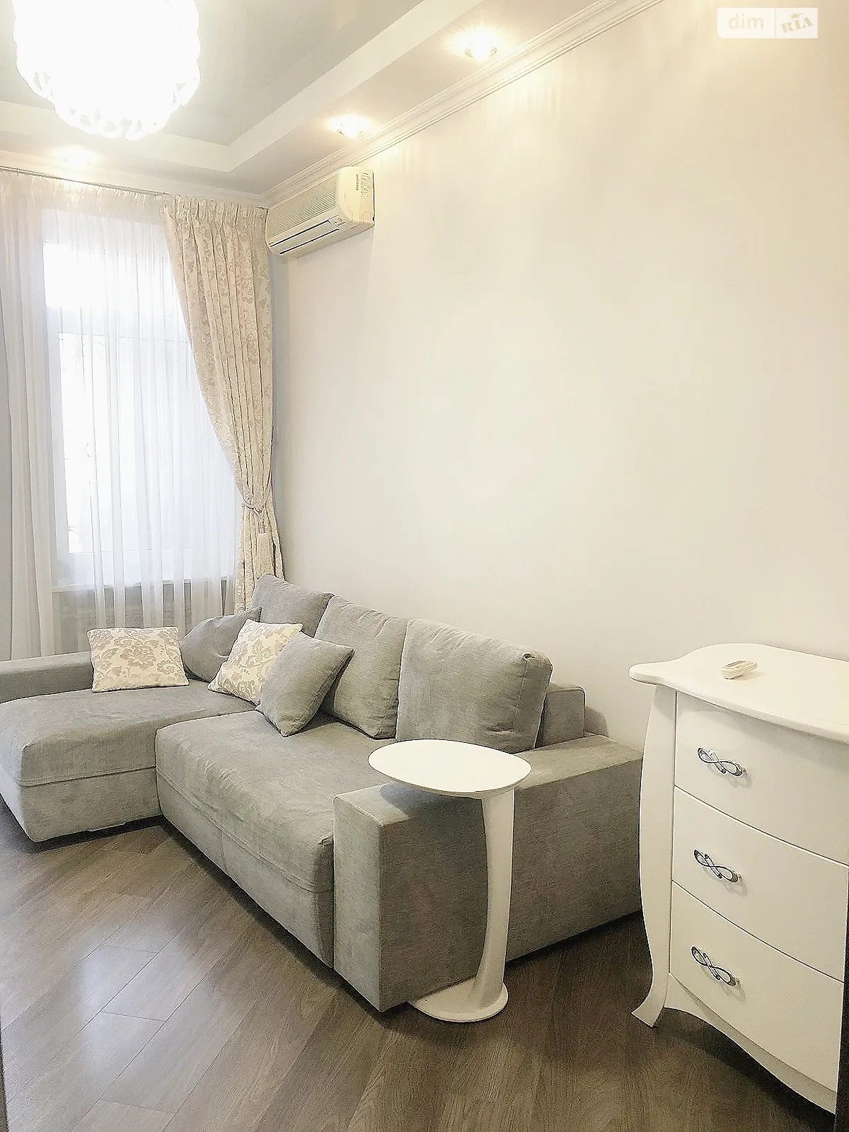 Здається в оренду 2-кімнатна квартира 55 кв. м у Одесі, вул. Дерибасівська, 14 - фото 1