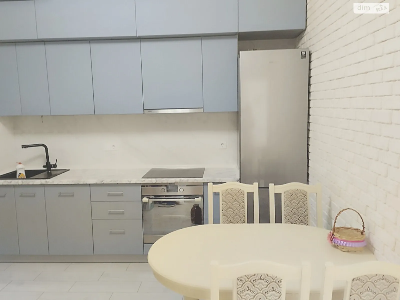 Продається 2-кімнатна квартира 46 кв. м у Броварах, вул. Соборна, 18 - фото 1