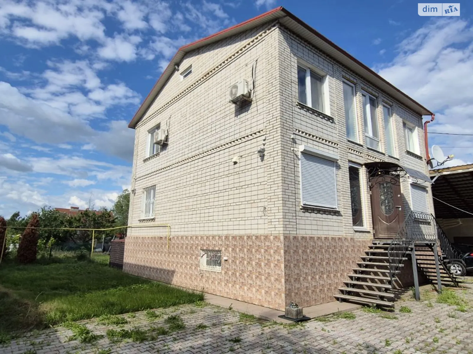 Продається будинок 2 поверховий 260 кв. м з каміном, цена: 205000 $ - фото 1