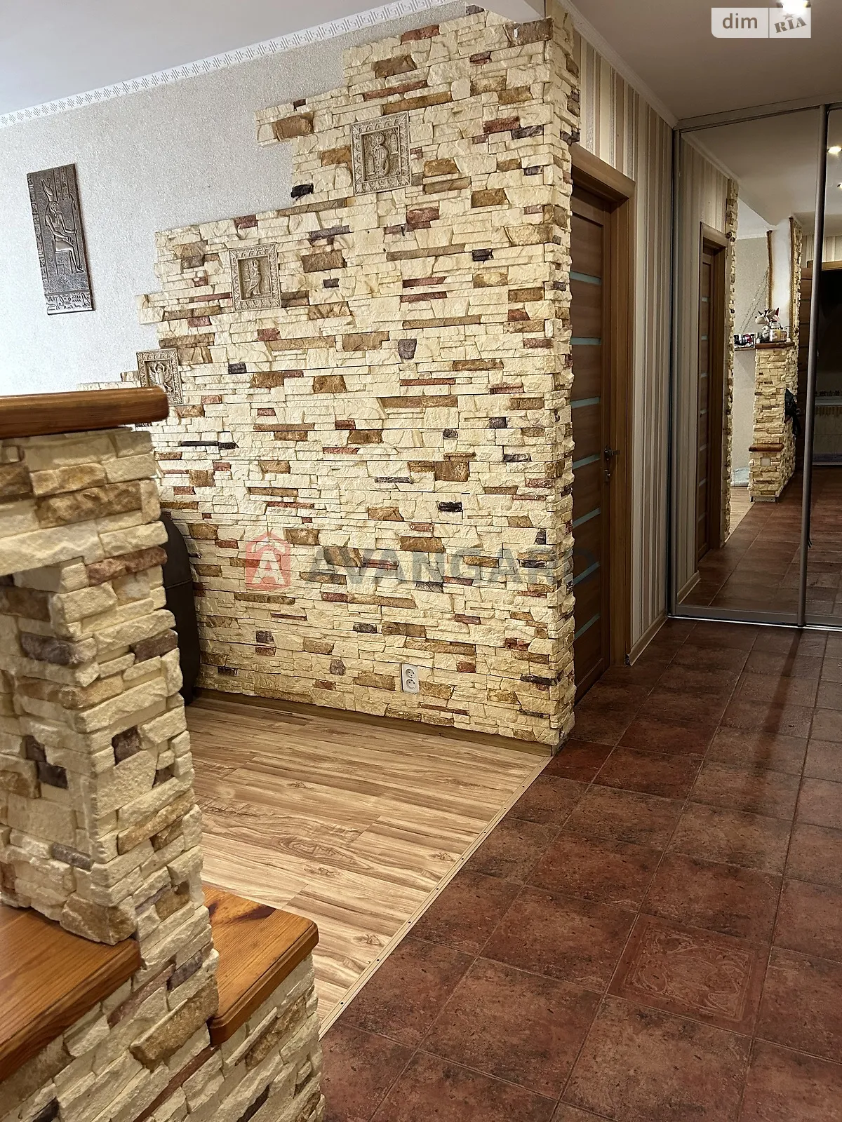 Продається 3-кімнатна квартира 63 кв. м у Дніпрі, цена: 48300 $ - фото 1