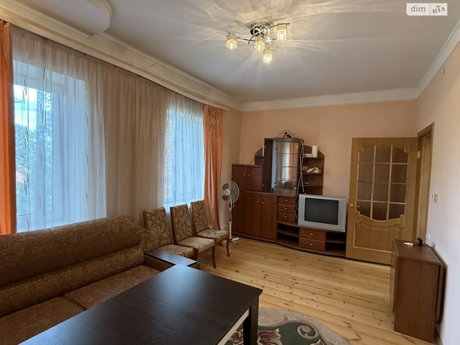 Продається 2-кімнатна квартира 47 кв. м у Полтаві, вул. Леваневського, 16 - фото 1