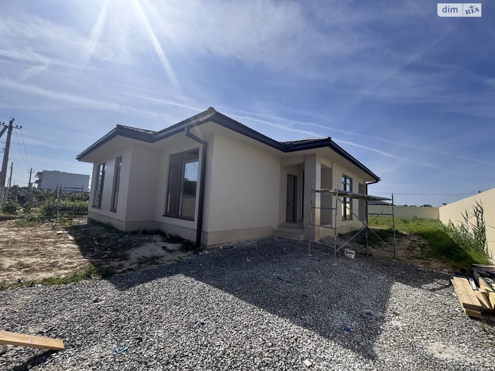 Продається одноповерховий будинок 110 кв. м з верандою, цена: 150000 $ - фото 1