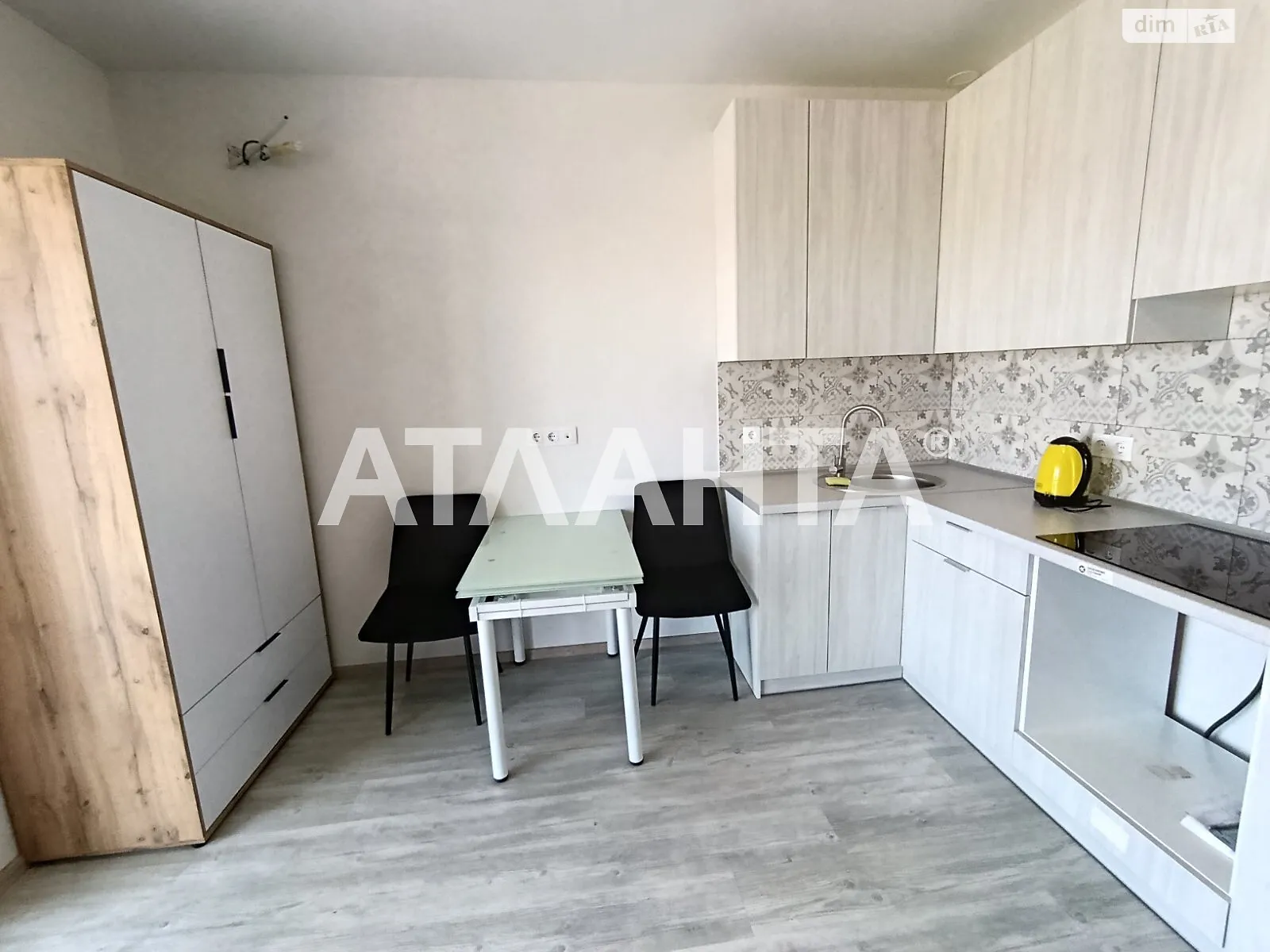 Продається 1-кімнатна квартира 27 кв. м у Авангарді,  - фото 1