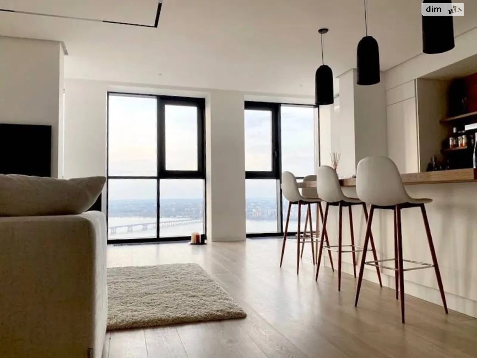 Здається в оренду 2-кімнатна квартира 130 кв. м у Дніпрі, цена: 1500 $ - фото 1