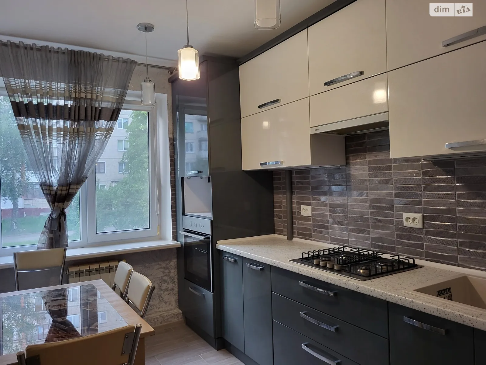 3-кімнатна квартира 65 кв. м у Тернополі, вул. Київська - фото 1