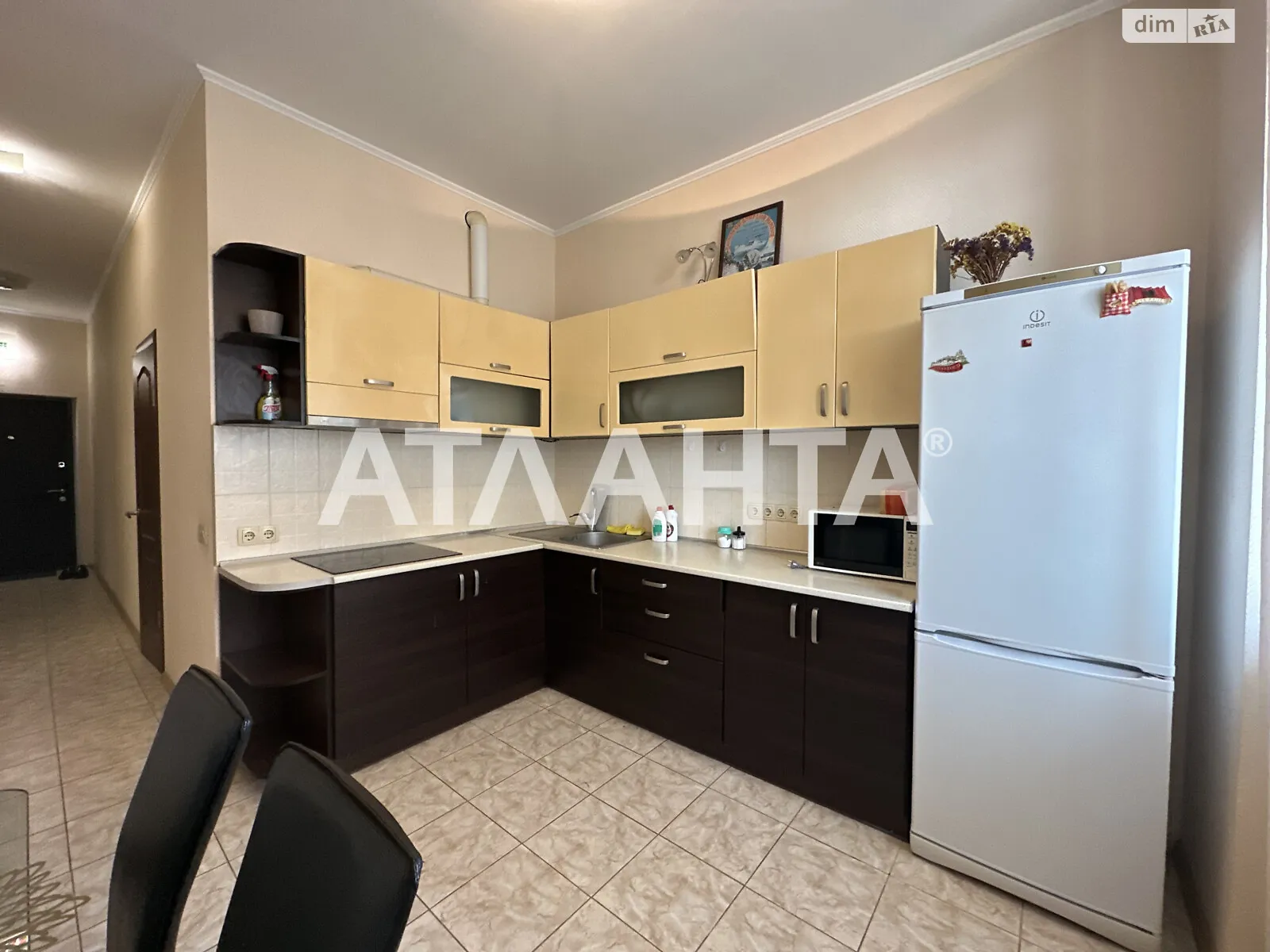 Продается 1-комнатная квартира 47.4 кв. м в Одессе, ул. Артиллерийская - фото 1
